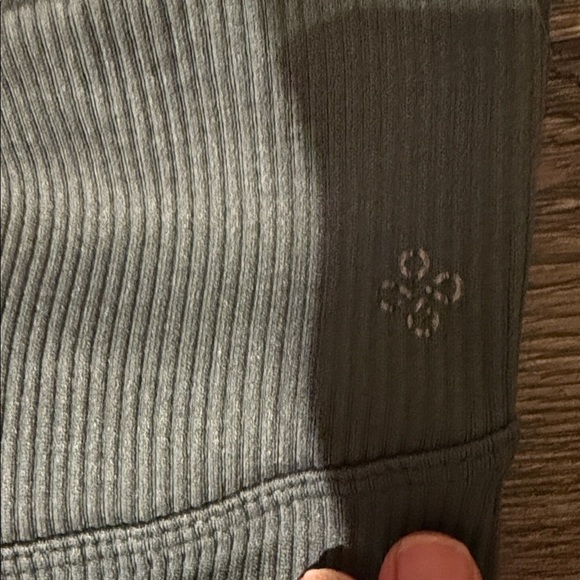 Shambhala Sage Green Ribbed 3/4 length Leggings - Picture 4 of 5